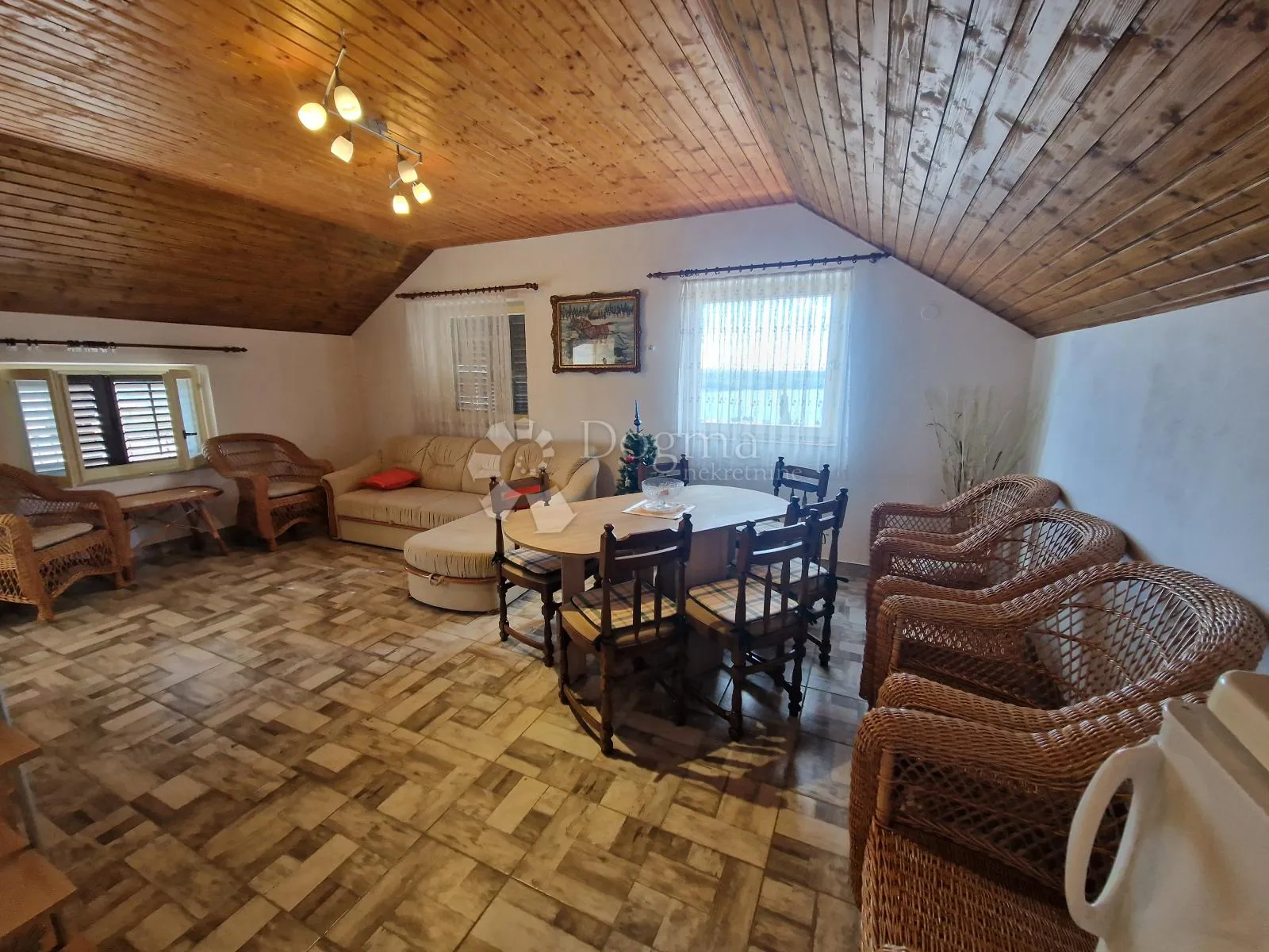 samo u dogmi - kuća s tri stana - prilika - slika 9