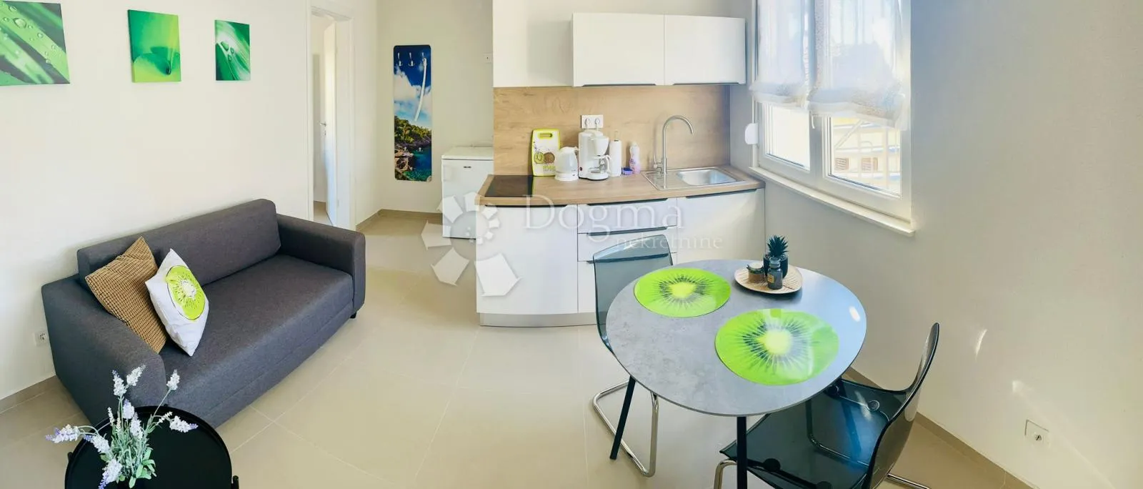 rogoznica- prilika! kuća s 5 apartmana 150m od plaže - slika 17