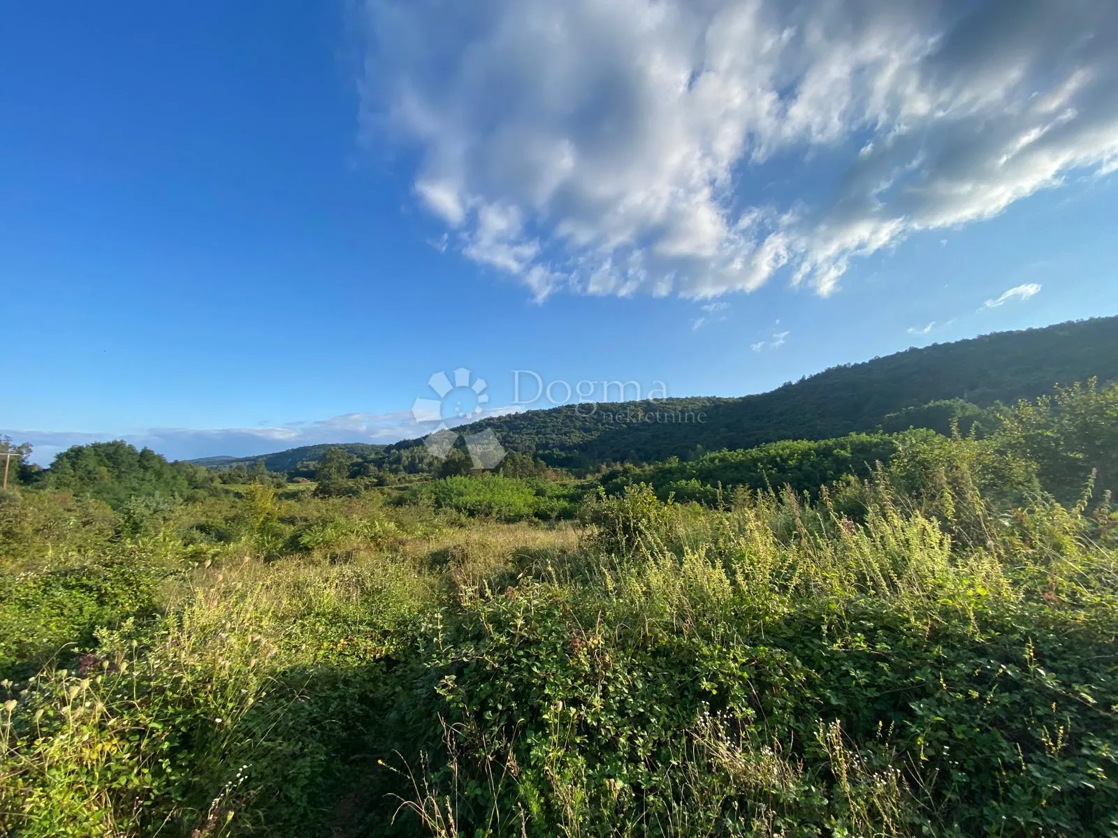 veliko zemljište sa građevinskom zonom slunj/korana - slika 3