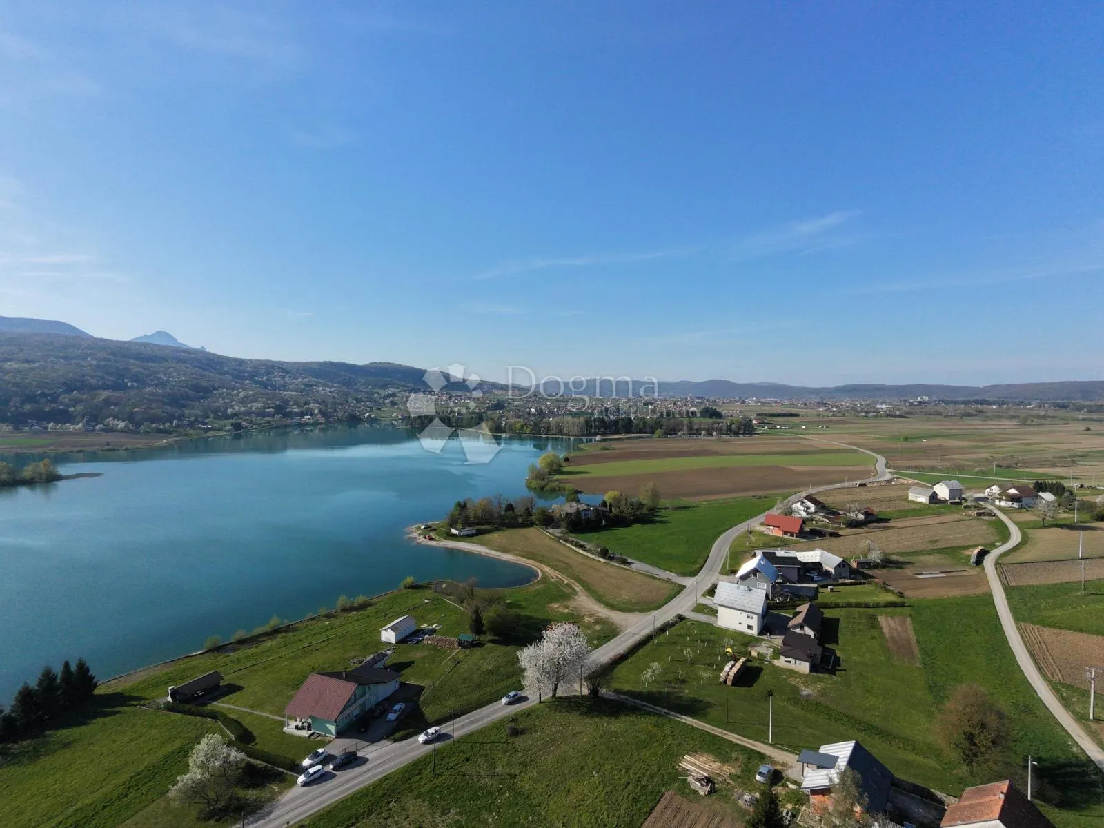 Građevinsko zemljište na jezeru Sabljaci - Ogulin