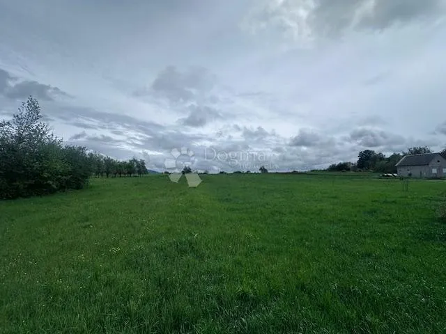 GRAĐEVINSKO ZEMLJIŠTE 2871 m2 BUDAK - Budak, Gospić