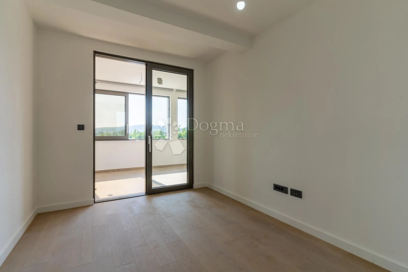 stenjevec, samoborska — 93 m² za ured, novogradnja, 2 parkinga - slika 8
