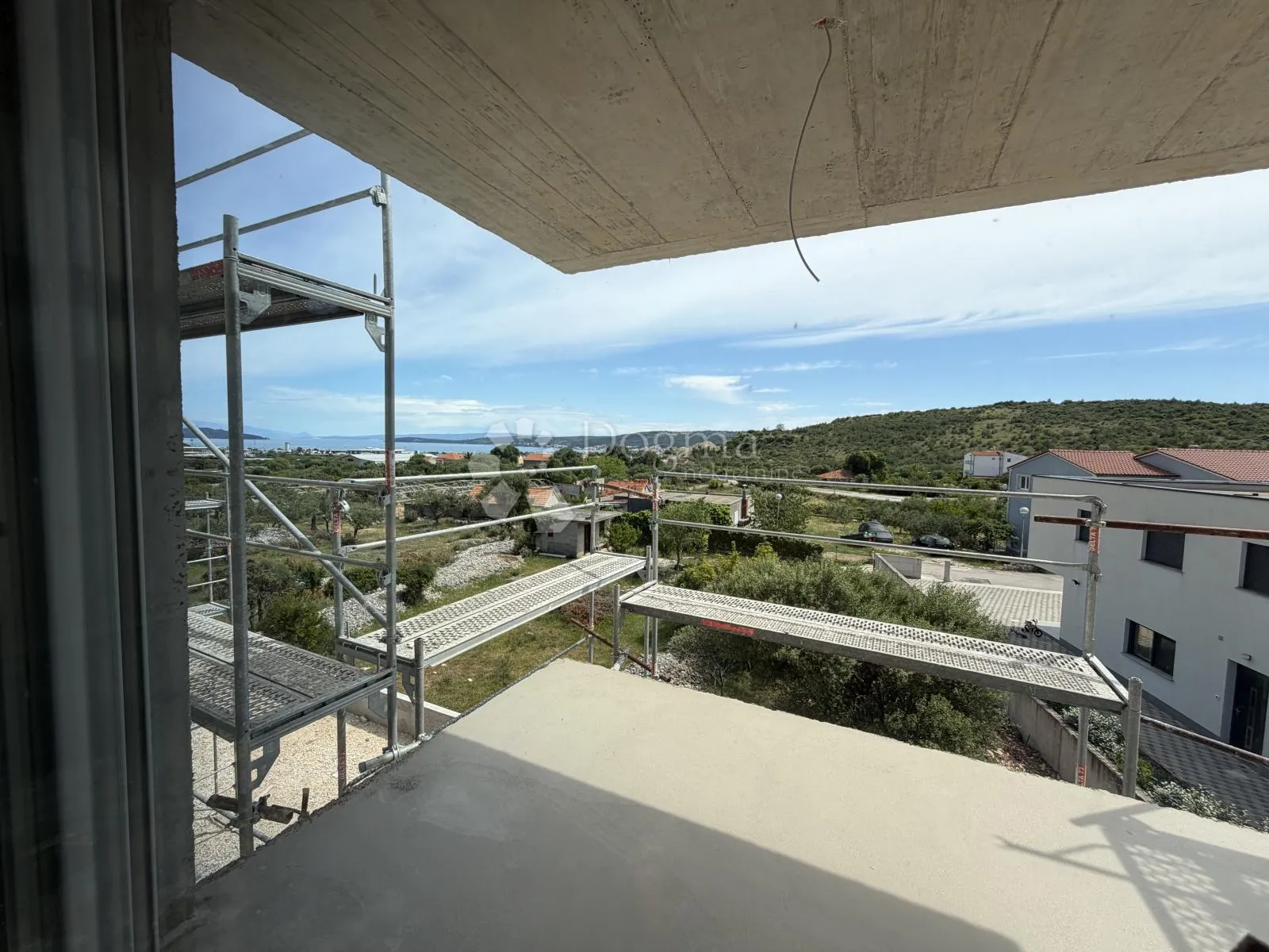 novo! dvosoban penthouse s velikom krovnom terasom s5 – plano, trogir - slika 1