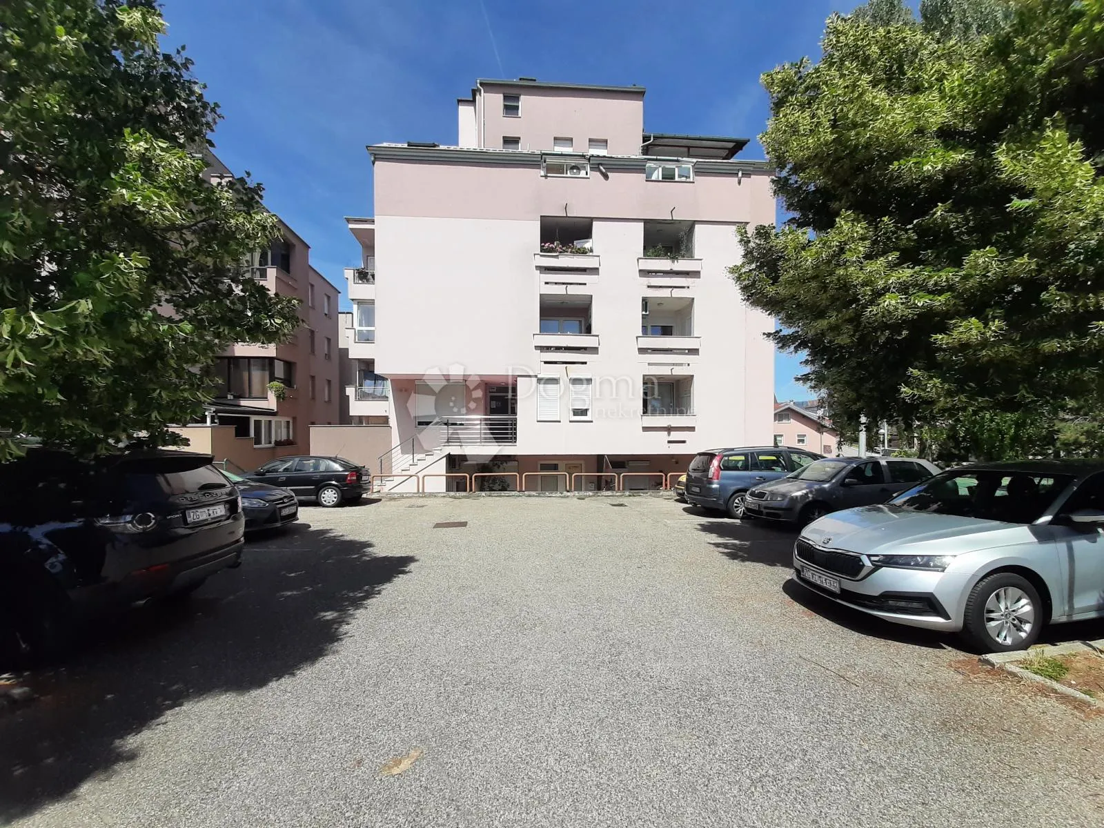 sesvete – 3,5-soban stan s loggiom, 64 m2, useljiv odmah! - slika 20