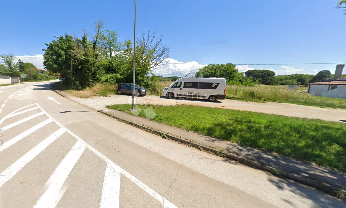 prilika za investiciju u savudriji 500 metara od plaže - slika 2