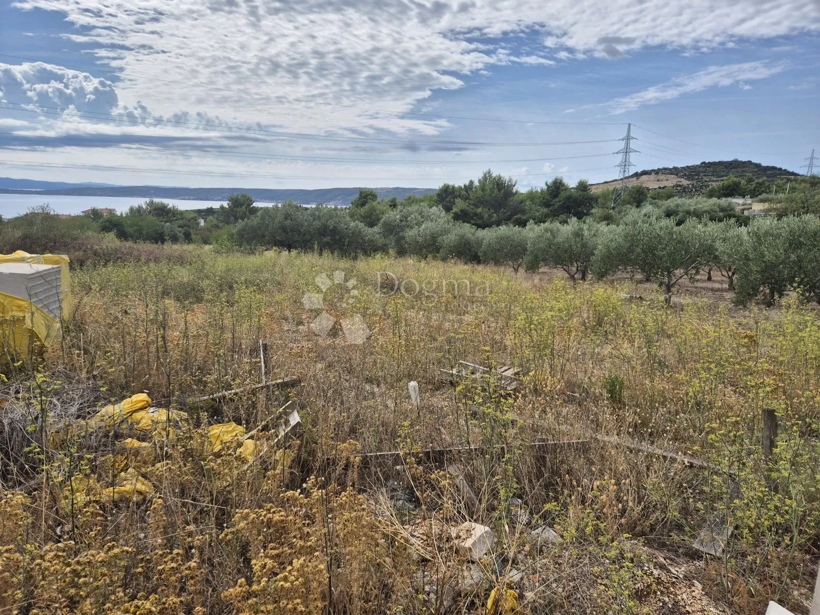 zemljište 2200m2 sa kućom 423m2 - slika 4