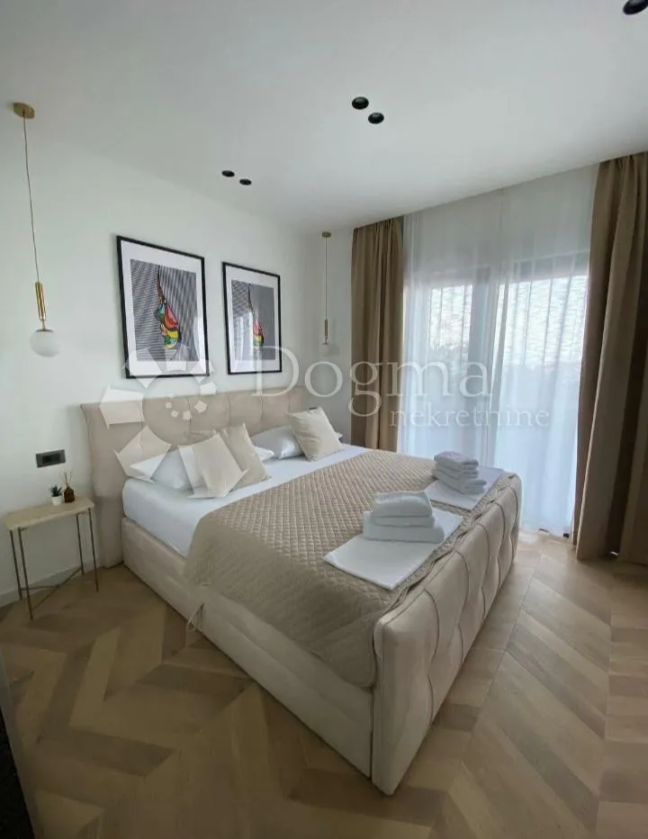 luksuzna vila sa bazenom, makarska - slika 17