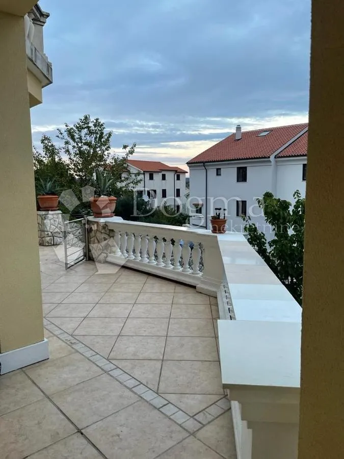 mali lošinj-nerezine prekrasan premium apartman 70 metara od mora - slika 16