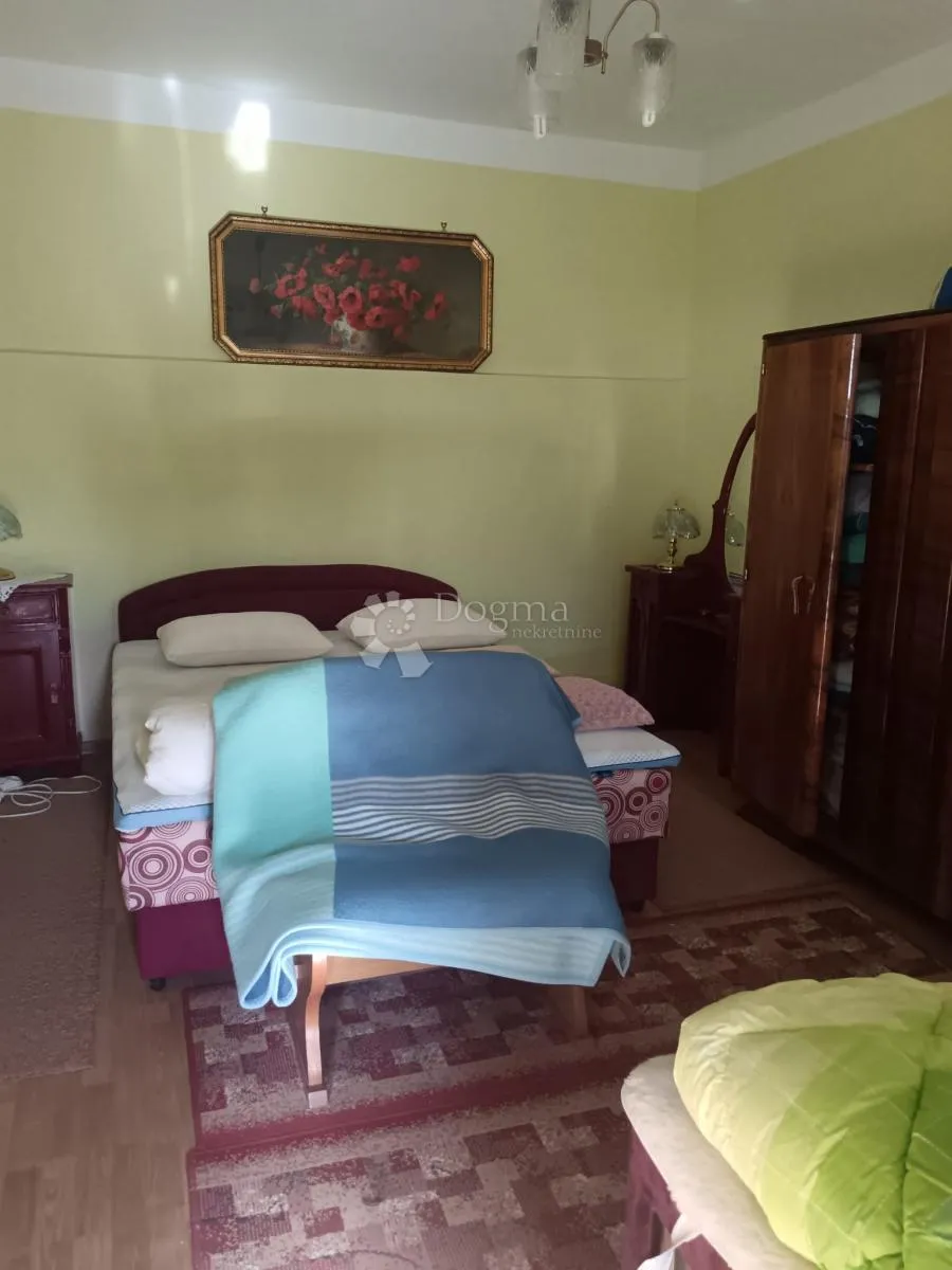kuća u prirodi s jezerom i velikim imanjem - slika 14