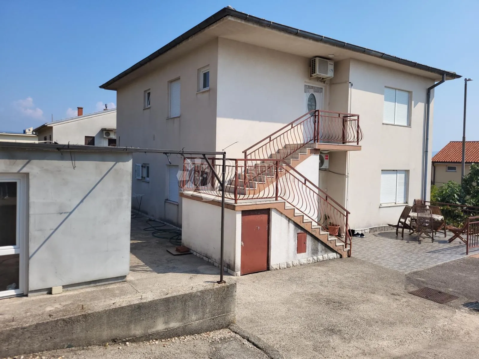 samostojeća kuća blizu mora - slika 3