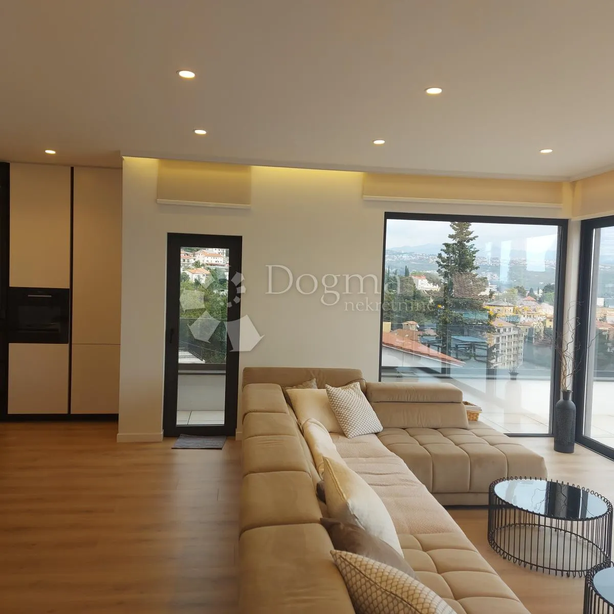 opatija luksuzni penthouse sa bazenom - slika 10