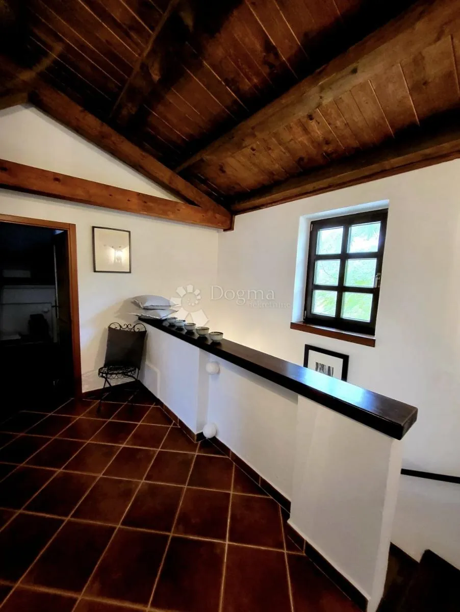 sveti lovreč, kamena vila s bazenom - slika 14