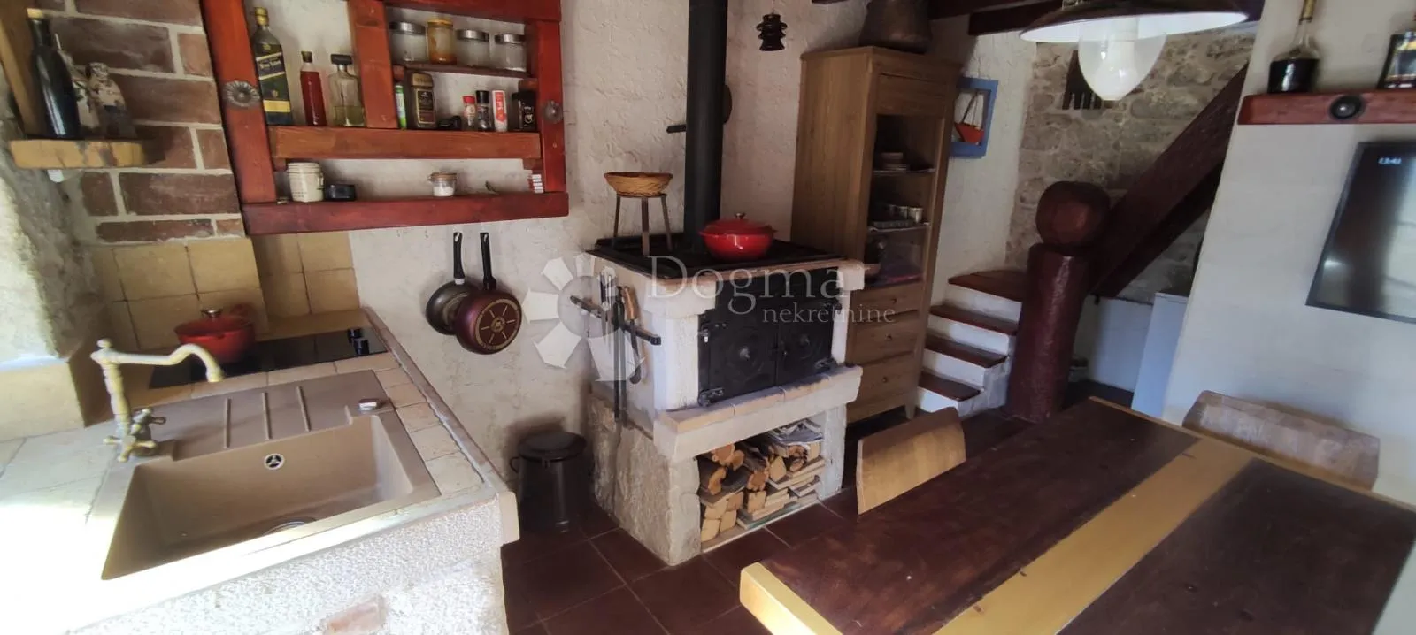 hvar, gdinj (bonkovići) – kamena idila s pogledom na more - slika 4