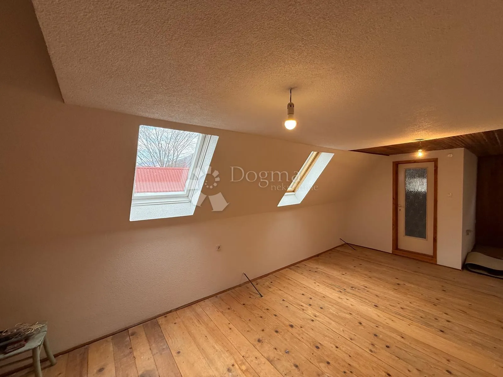 kuća 2 apartmana 2 građ zemljišta poljo 3000m2 - slika 23