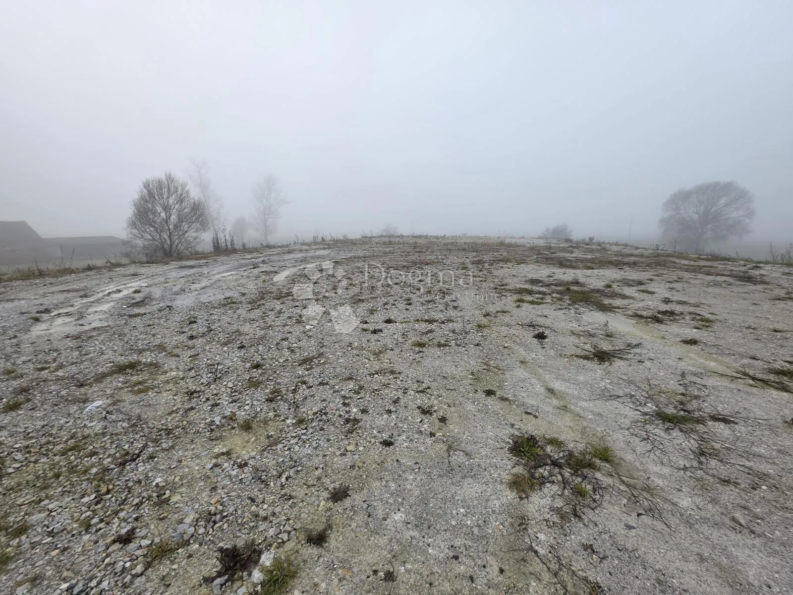 građevinsko zemljište 2.279m² u zlataru uz glavnu cestu - slika 3