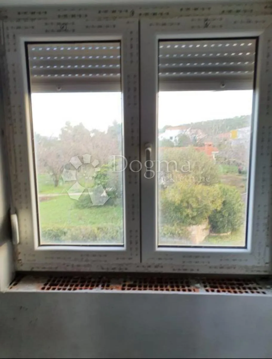 dvosoban stan gornje selo,šolta - slika 6