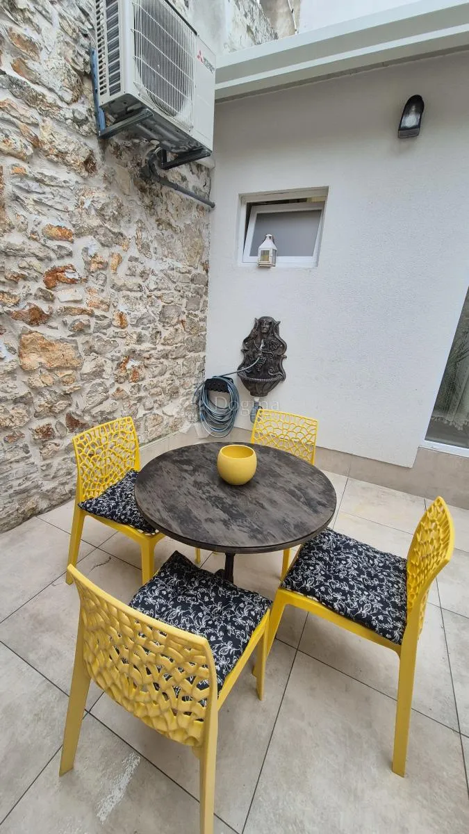 stan blizu ekonomskog fakulteta u puli, površina 79,38 m2 sa uporabnom dozvolom - slika 21