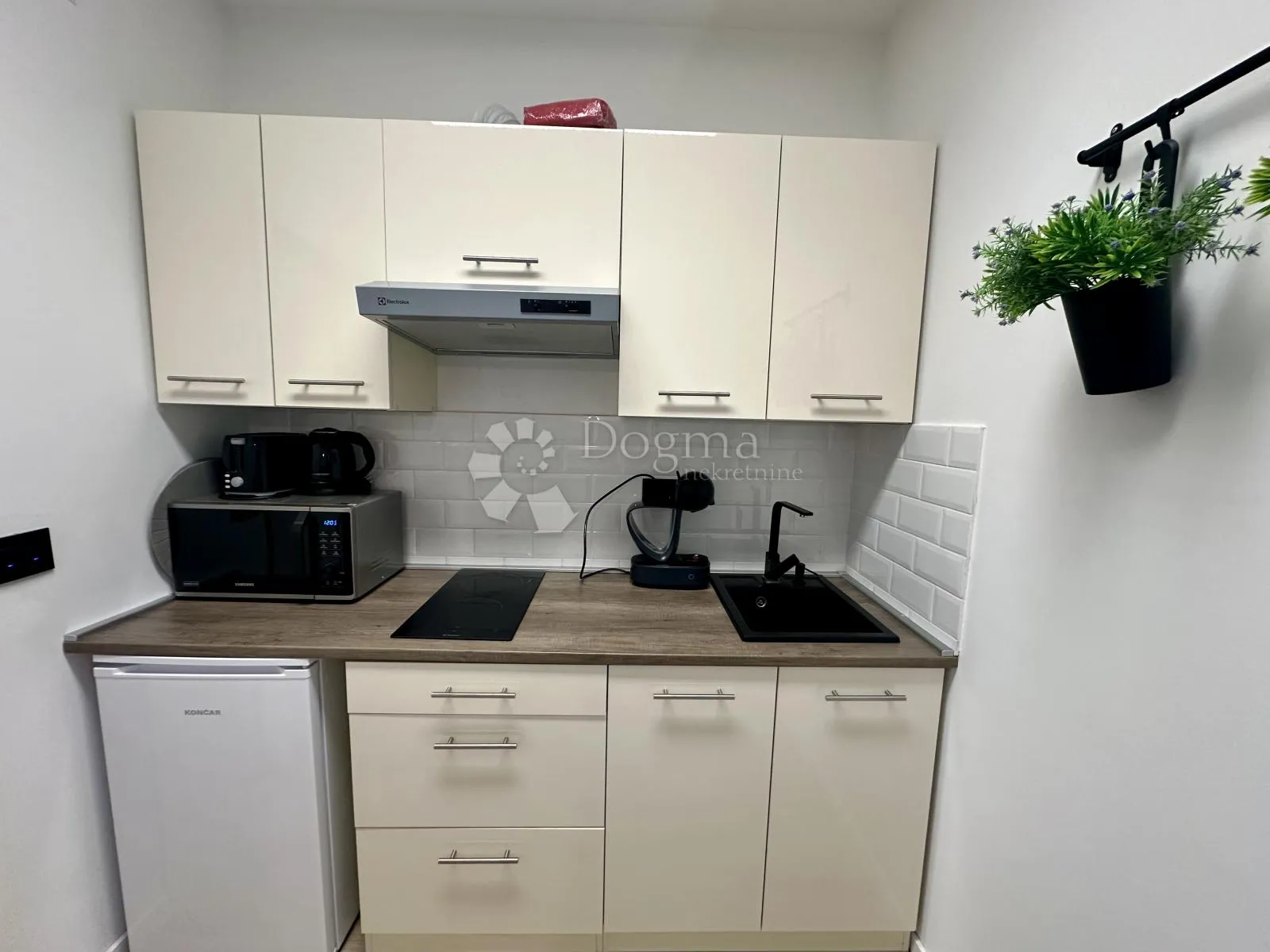 kuća sa 4 apartmana i bazenom crikvenica - slika 5