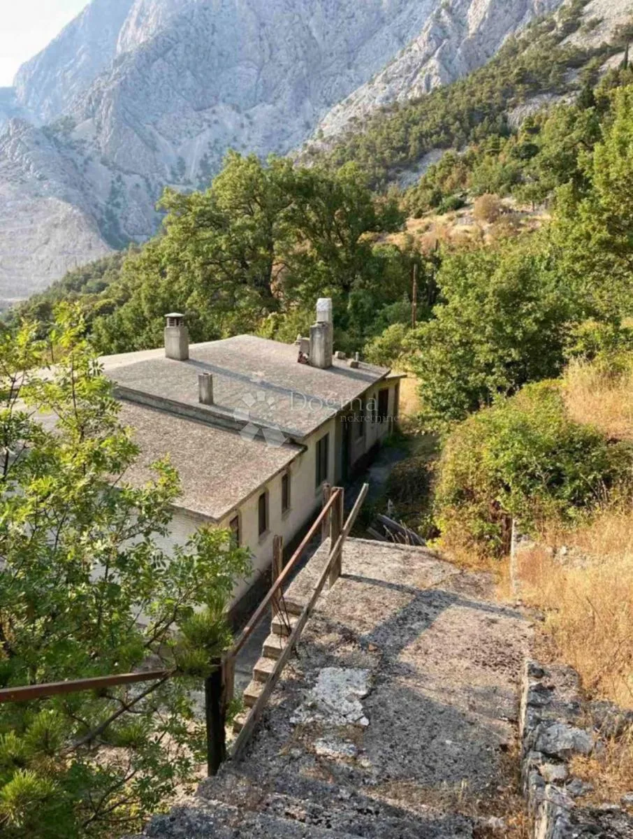 građevinsko zemljište sa objektom, bast, baška voda - slika 3