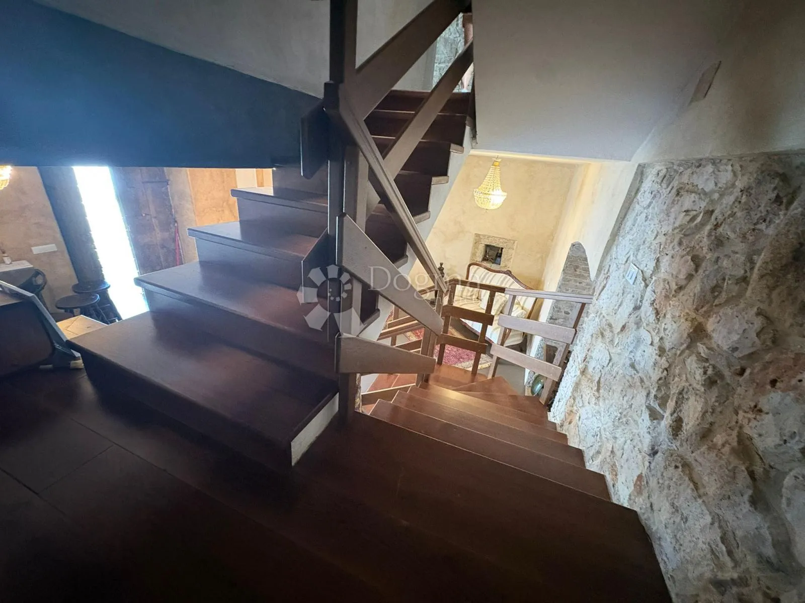 funtana!prilika!uhodana apartmanska kuća na parceli sa velikim potencijalom! - slika 15