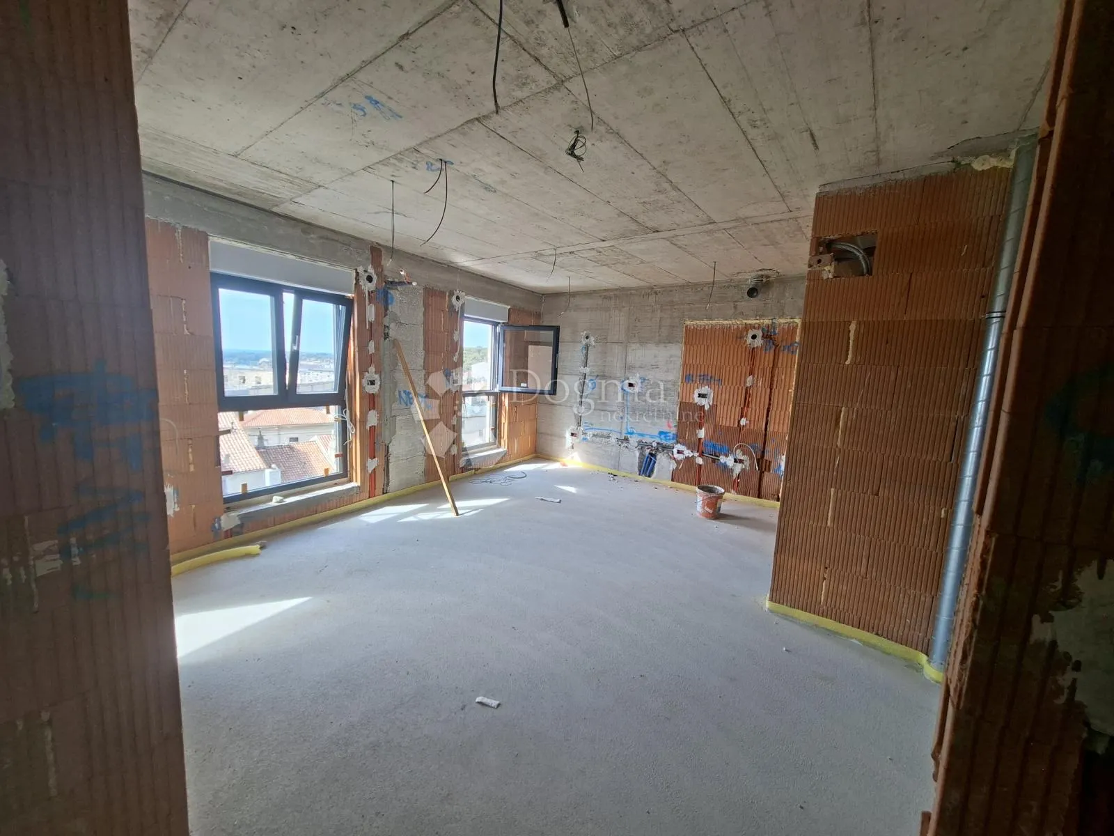 novogradnja pula centar - 44 m2, 1s+db, 3. kat a13 - slika 1