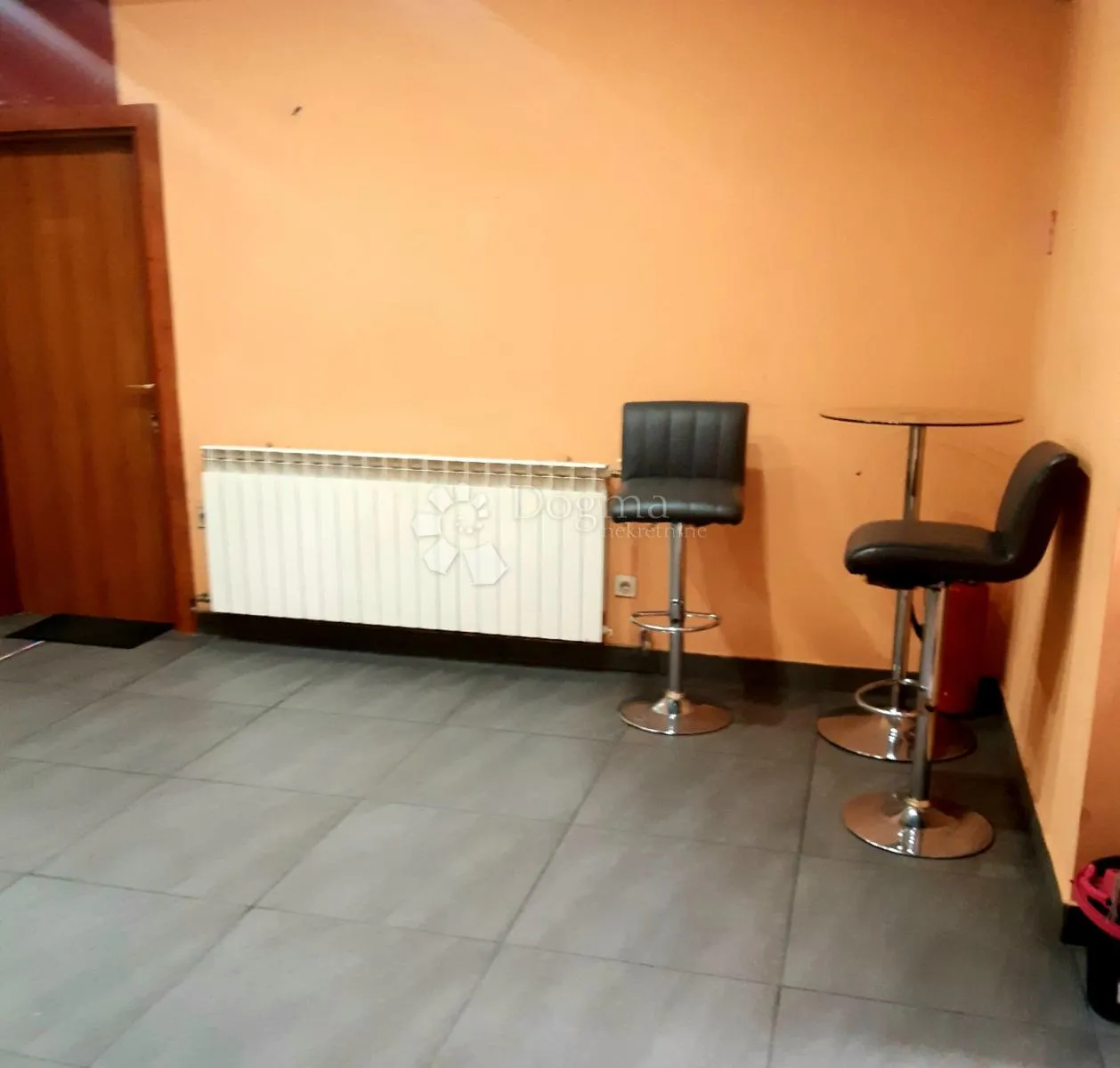 poslovni prostor u centru ogulina - slika 6