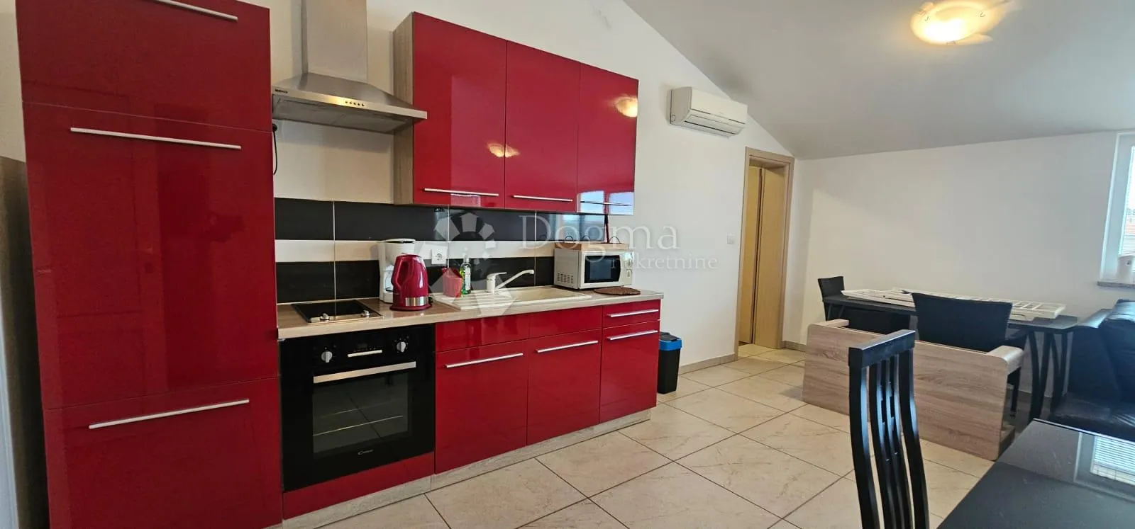 prodaje se ekskluzivna apartmanska kuća u medulinu – 900 m od mora - slika 14