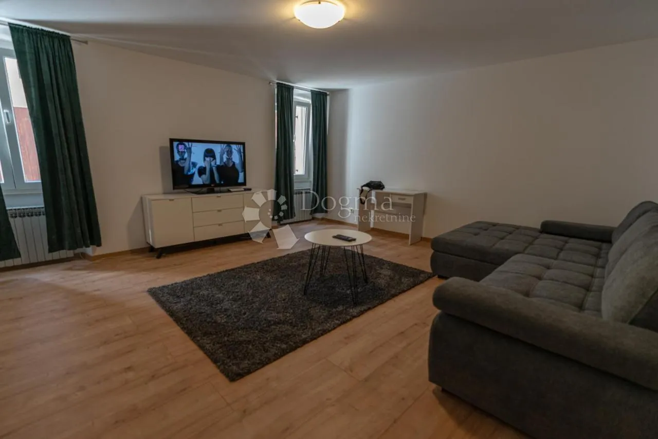 rovinj, centar – elegantan jednosoban stan u kamenoj zgradi, 200m od mora - slika 6