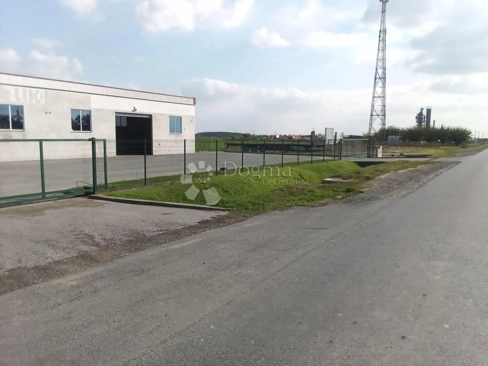 poslovno-skladišni kompleks uz obilaznicu! - slika 4
