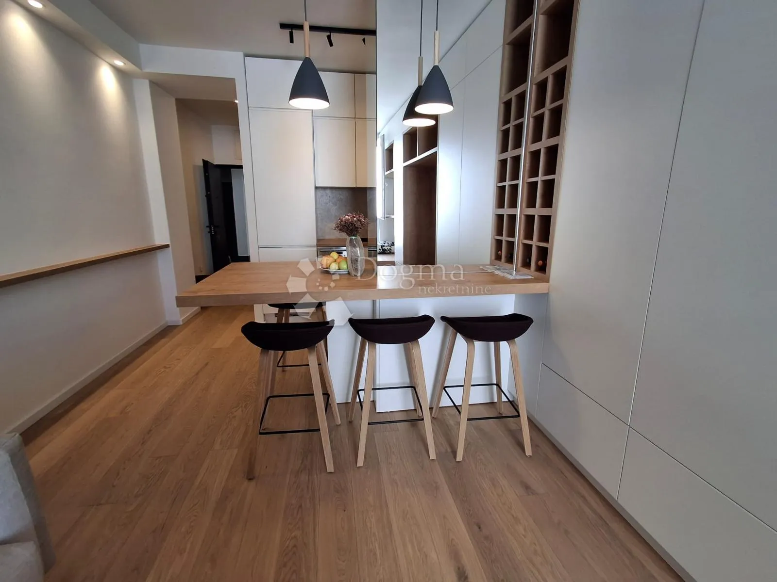 dizajnerski studio apartman u poslovnom centru raba!!! samo kod nas! - slika 31