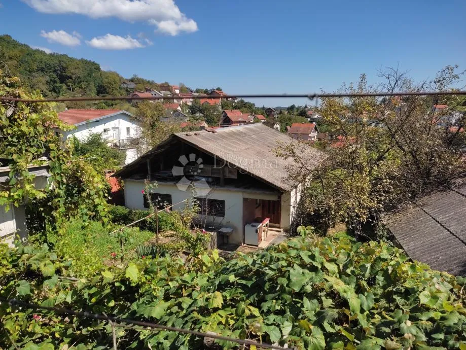 kuća za rušenje na zemljištu od 1300m2 - slika 2