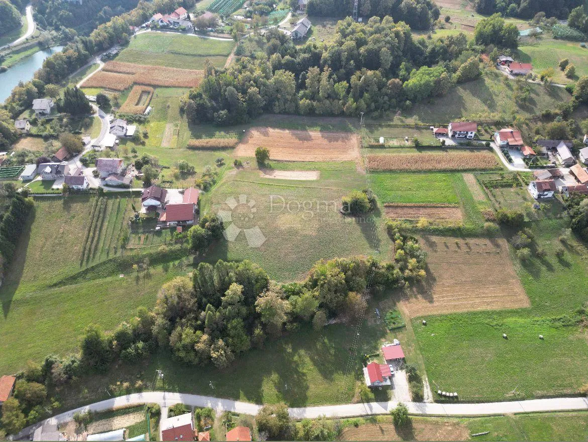 građevinsko zemljište ozalj 1200 m2 + poljoprivredno 4052 m2 - slika 2