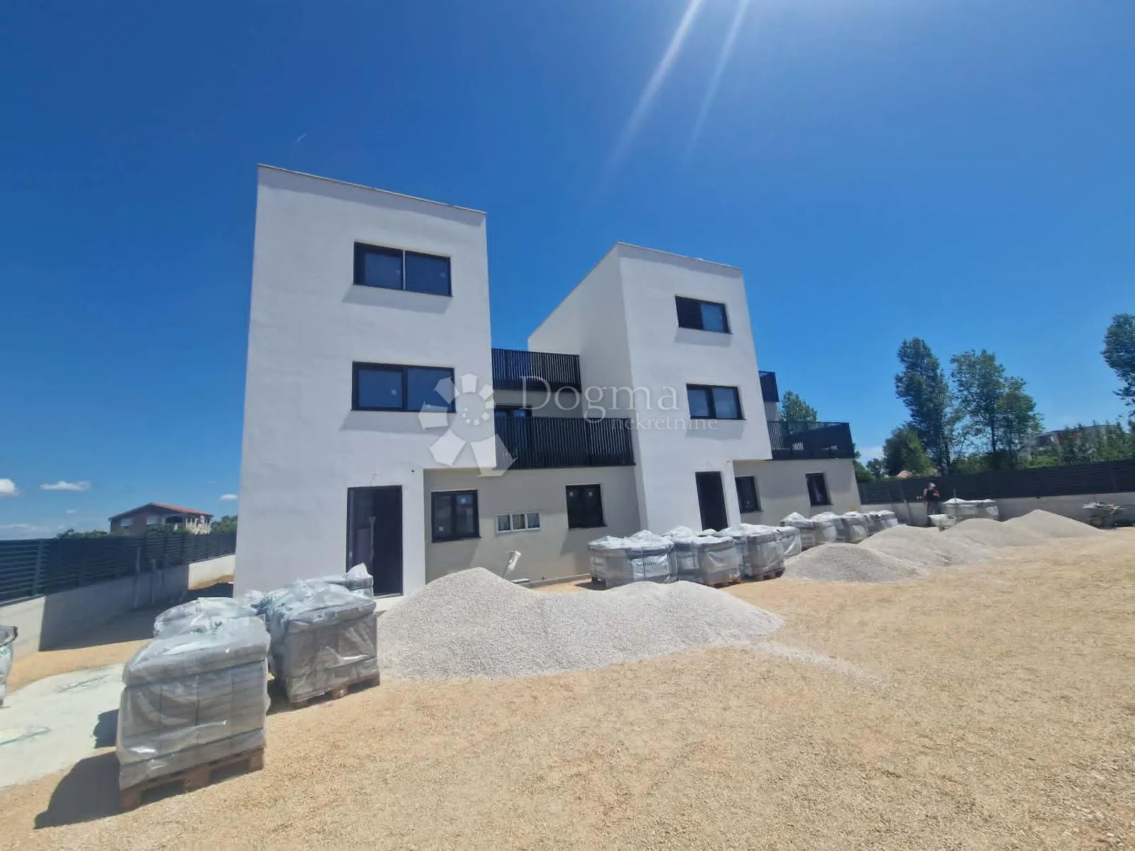 vrsi - novogradnja - stan a s bazenom 100,01 m2 - slika 2