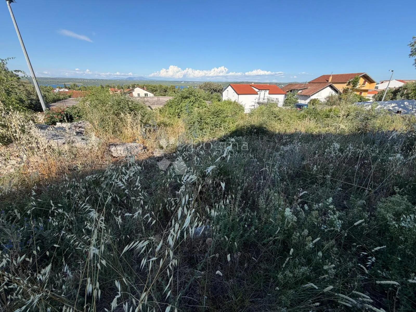 raslina – parcela 450 m² s pogledom na jezero - slika 5
