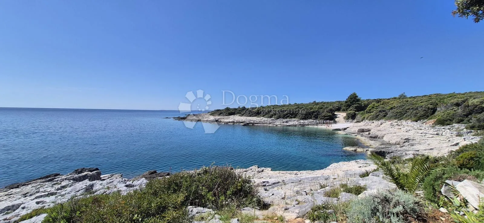 poljoprivredno zemljište s pogledom na more - 250 m od plaže - slika 22