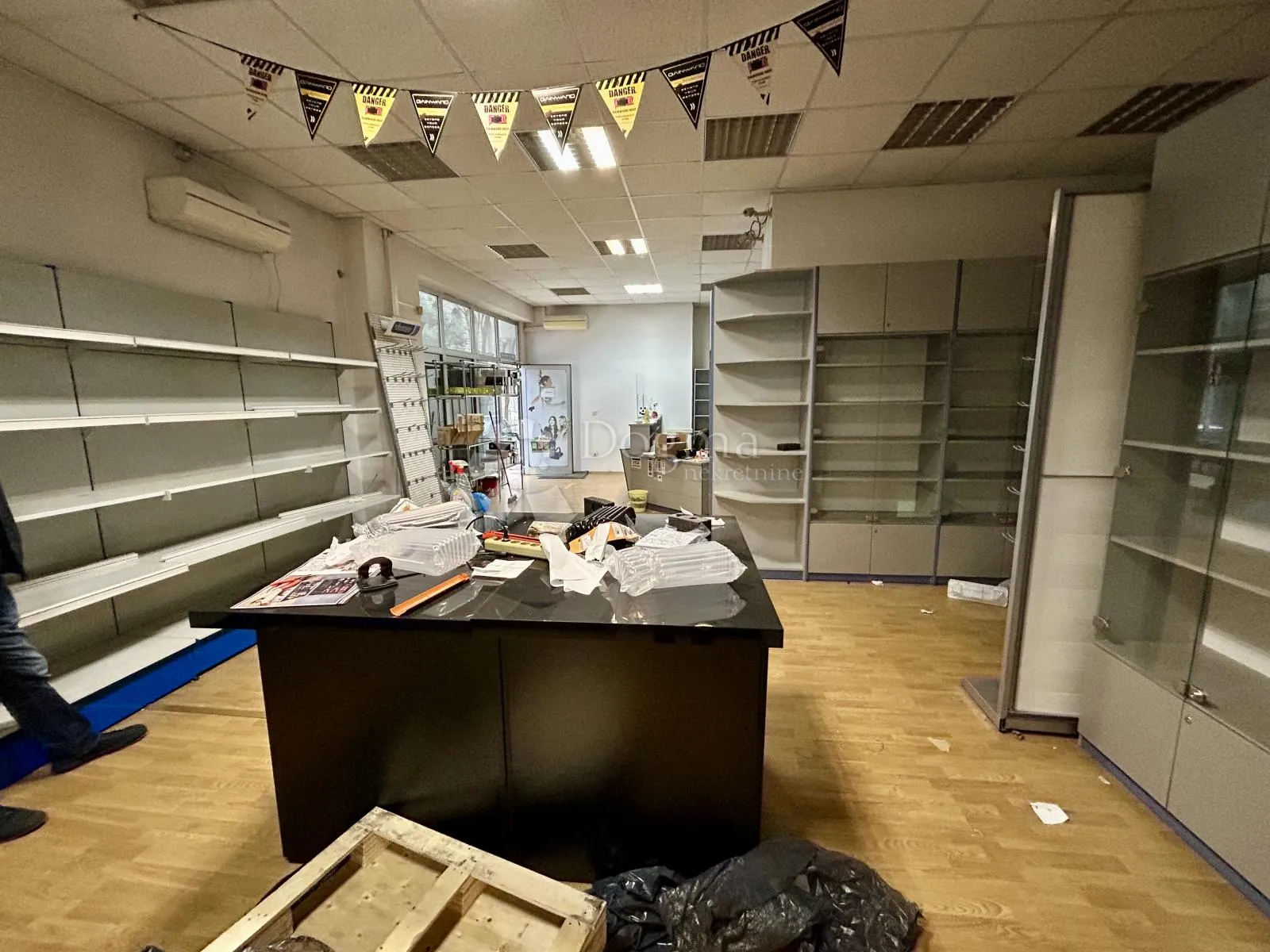 prostor za vaš posao na odličnoj lokaciji - slika 5