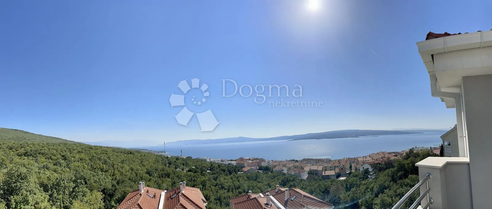 prilika! penthouse sa panormaskim pogledom i bazenom crikvenica - slika 22