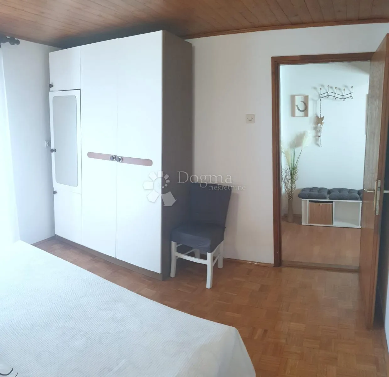 rijeka grobnik -kuća sa tri stambene jedinice - slika 17