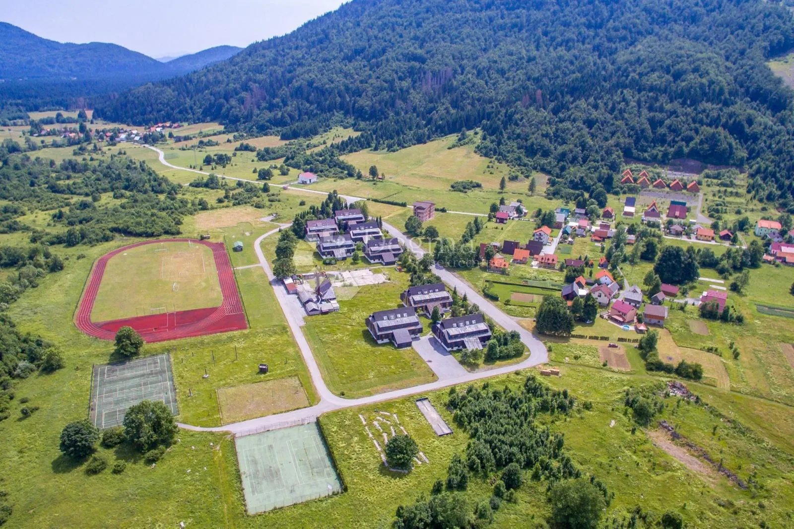 bjelolasica,jasenak, kuća za odmor - slika 11