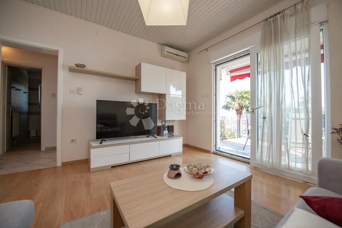 opatija, stan 140m2 s pogledom na more - slika 9