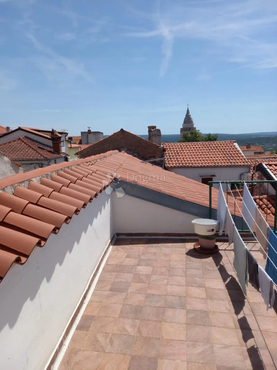 omišalj stari grad kuća - slika 1