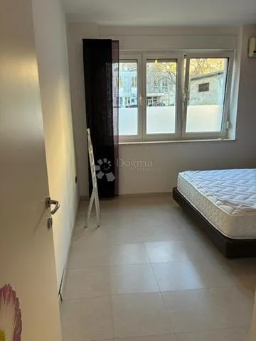 belveder, 70m2, 2s+db, dugoročan najam - slika 8