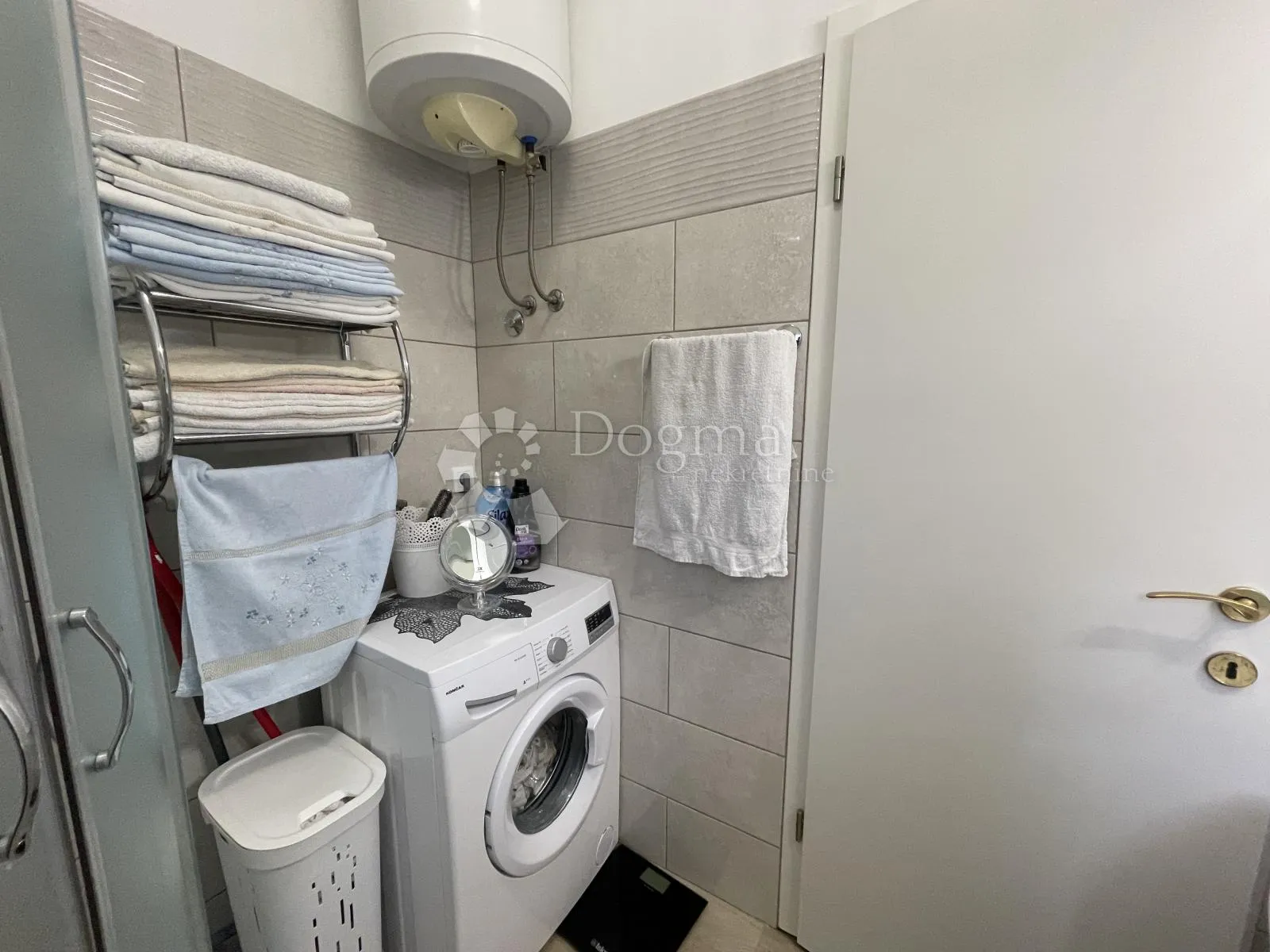 rijetkost!! apartman 83m2 strogi centar crikvenice - slika 7