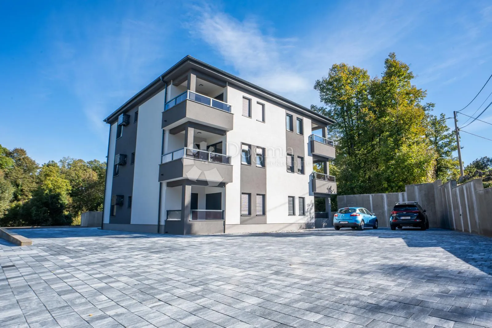 izuzetno kvalitetna novogradnja u blizini centra matulja - slika 2