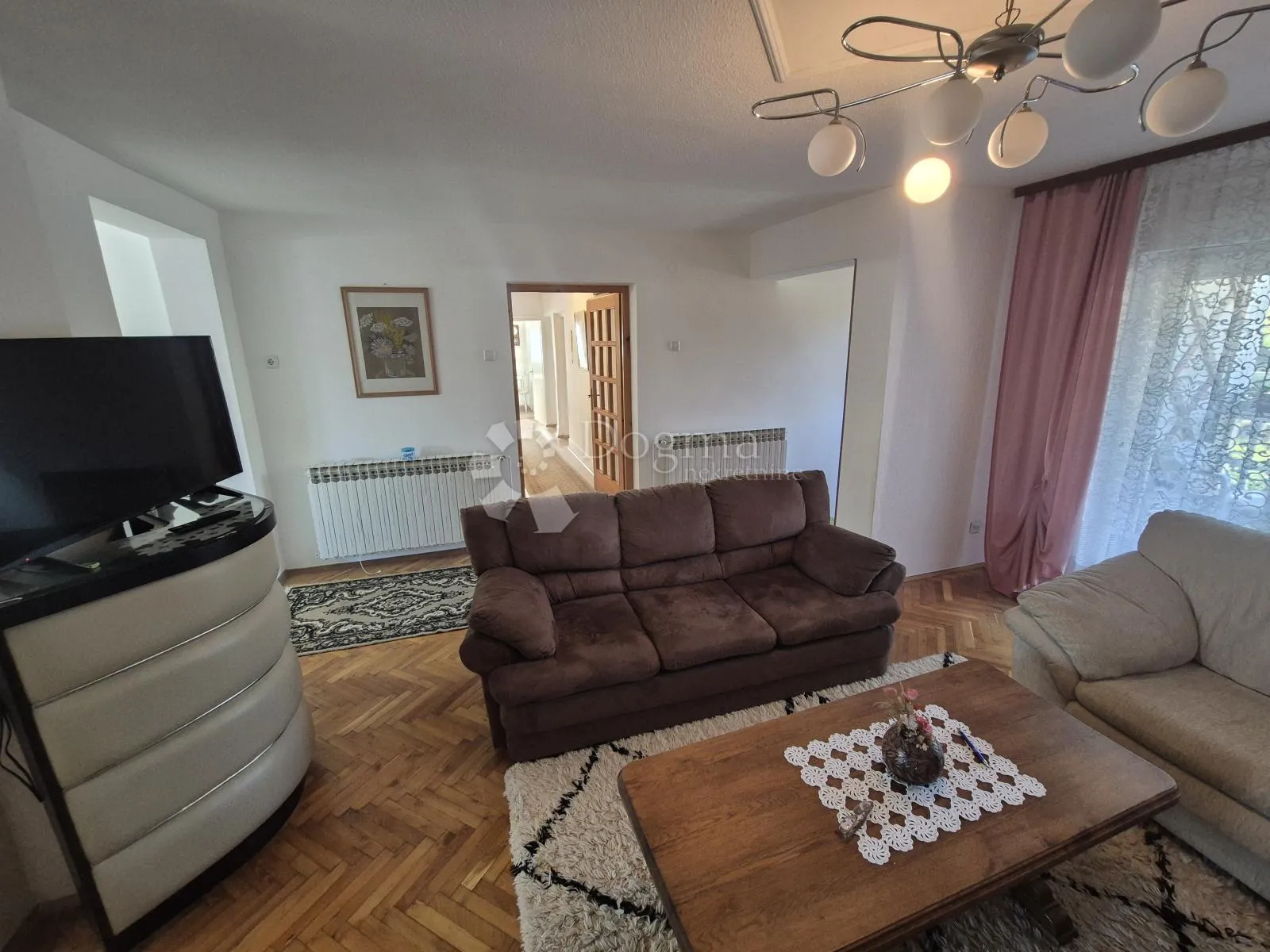 kuća s dva stana, gospodarskim objektom i gotovo 3 hektra zemljišta - slika 5