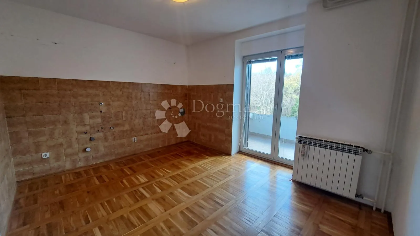 samostojeća kuća s velikom okućnicom, pogled! - slika 16