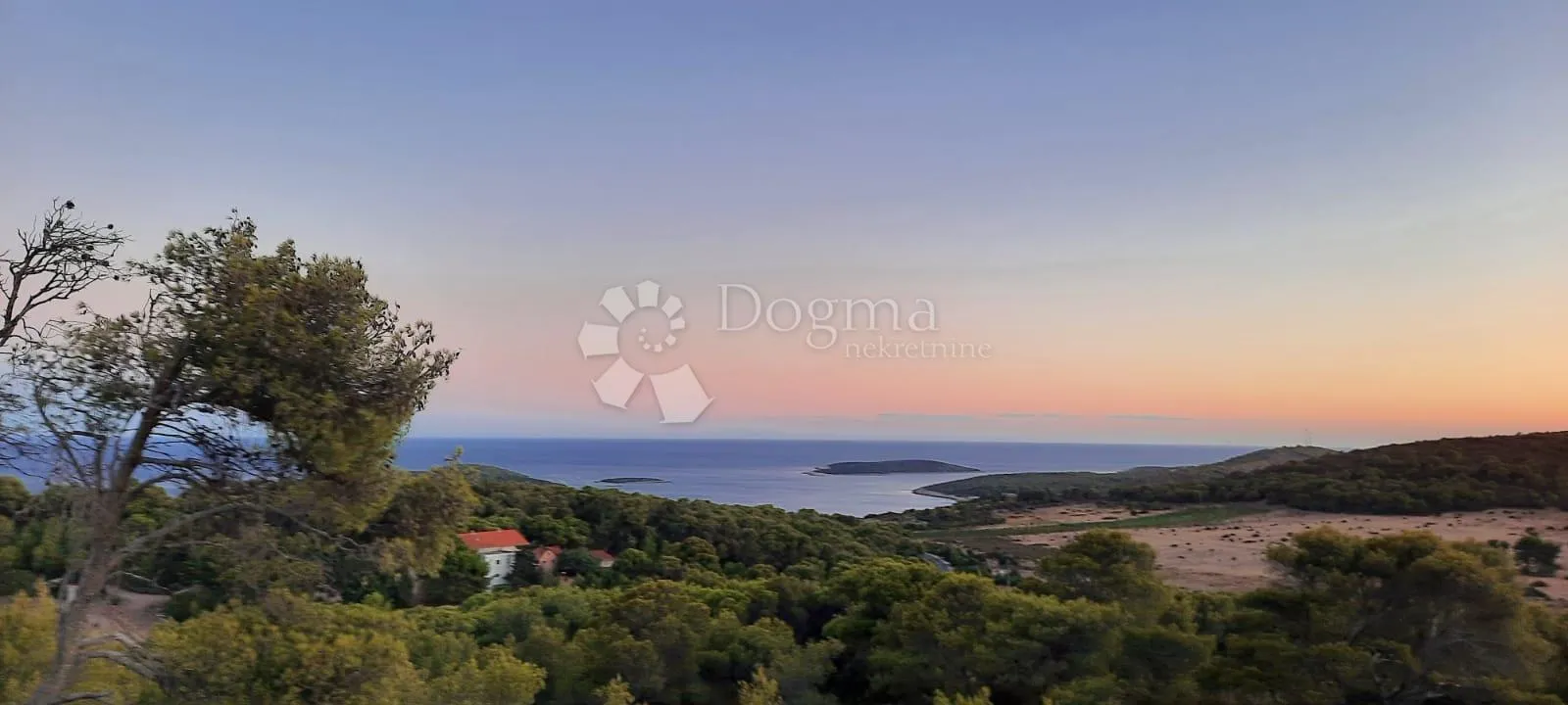 otok vis - izniman posjed s kamenom starinom za adaptaciju ! - slika 1