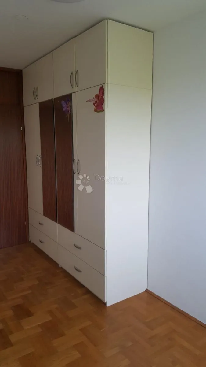 stan 84 m² s lođom i parkingom – malešnica - slika 8