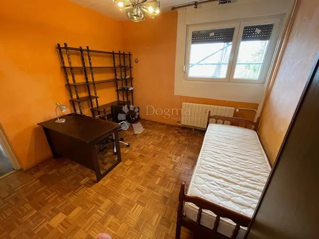 turnić-65m2,2s+db,balkon pogled na more - slika 7