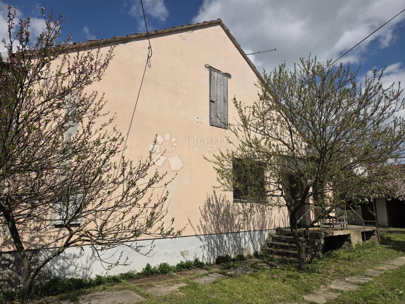 normanci – prostrana kuća 130 m² + oranica - slika 2